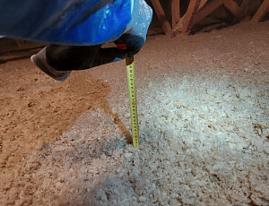 Zateplení stropu dětské léčebny pomocí foukané izolace